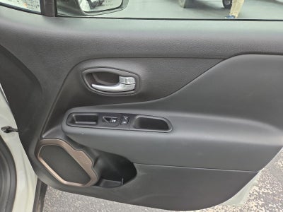 2023 Jeep Renegade (RED) Edition 4x4 *Ltd Avail*