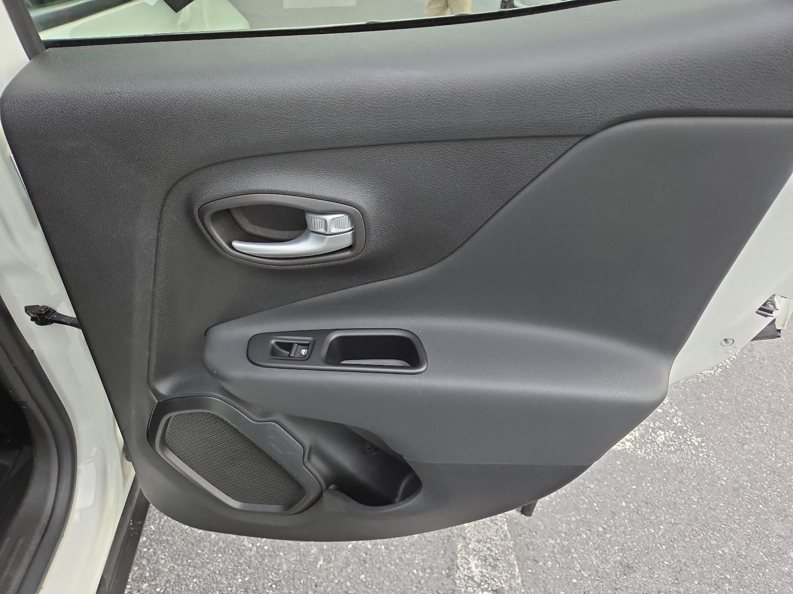 2023 Jeep Renegade (RED) Edition 4x4 *Ltd Avail*