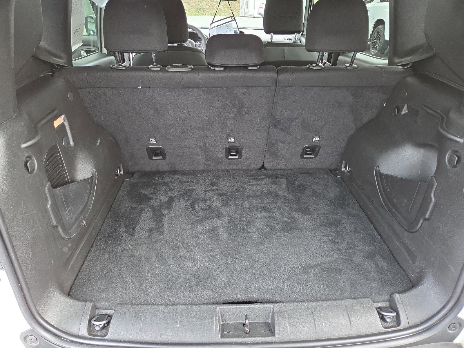 2023 Jeep Renegade (RED) Edition 4x4 *Ltd Avail*