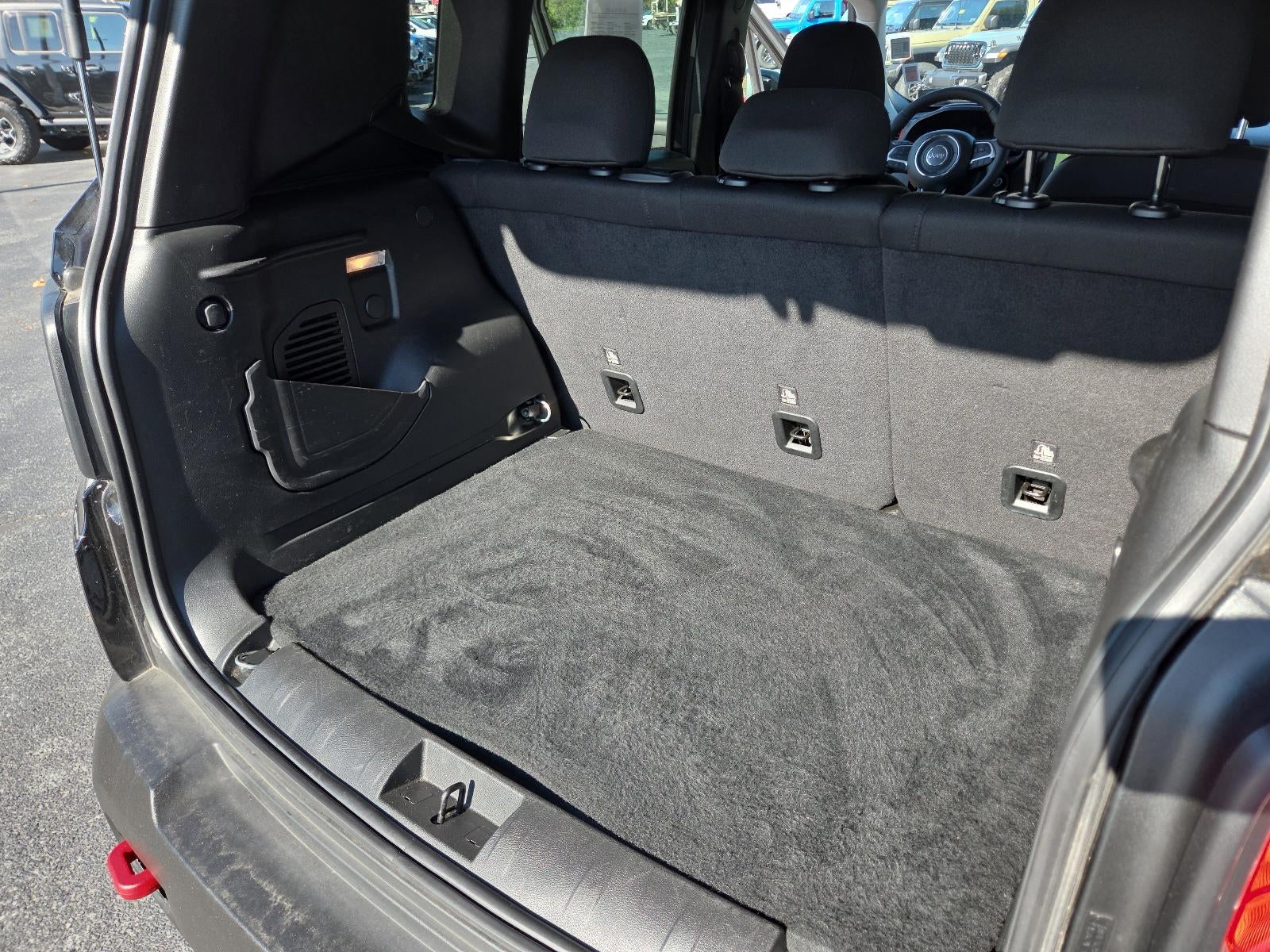 2023 Jeep Renegade Trailhawk 4x4