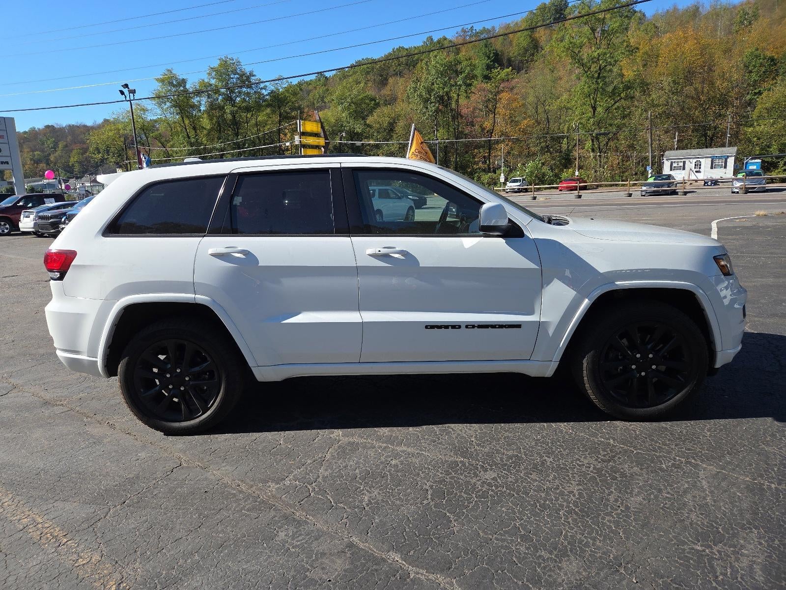 2021 Jeep Grand Cherokee Laredo X 4x4