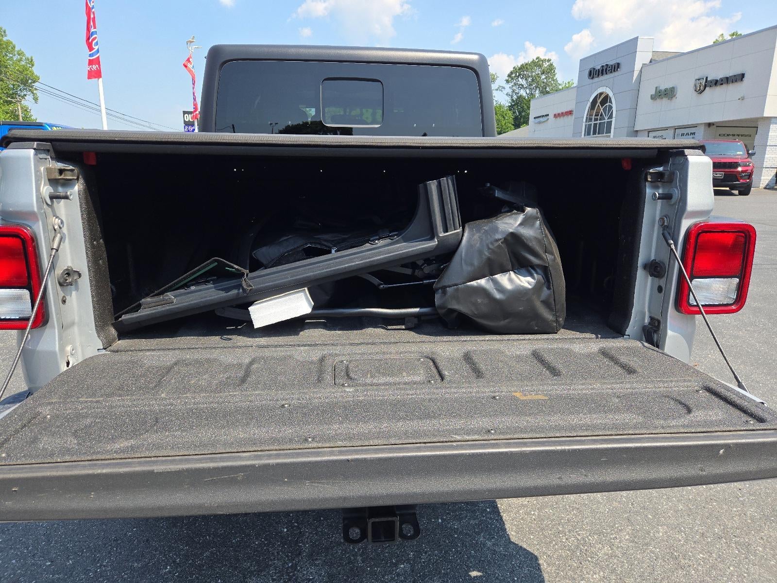 2022 Jeep Gladiator Altitude 4x4