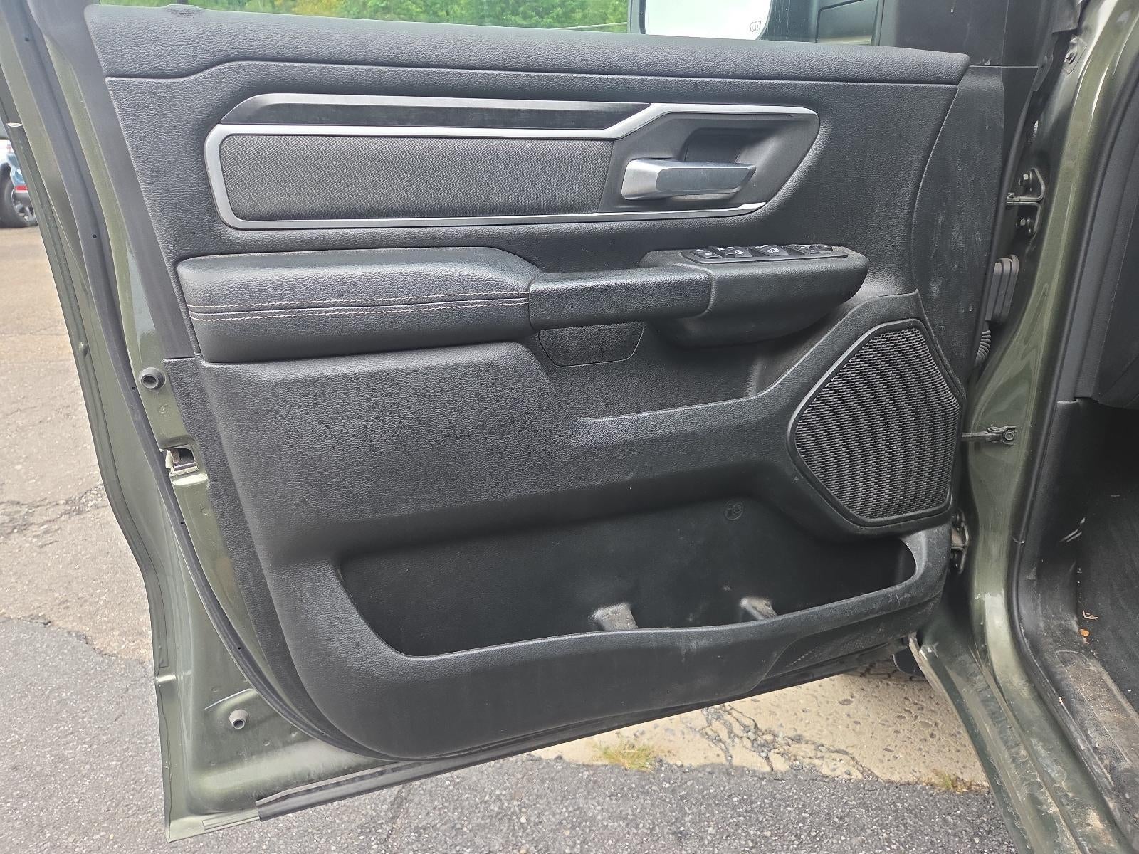 2020 RAM 1500 Big Horn 4x4 Crew Cab 5'7" Box