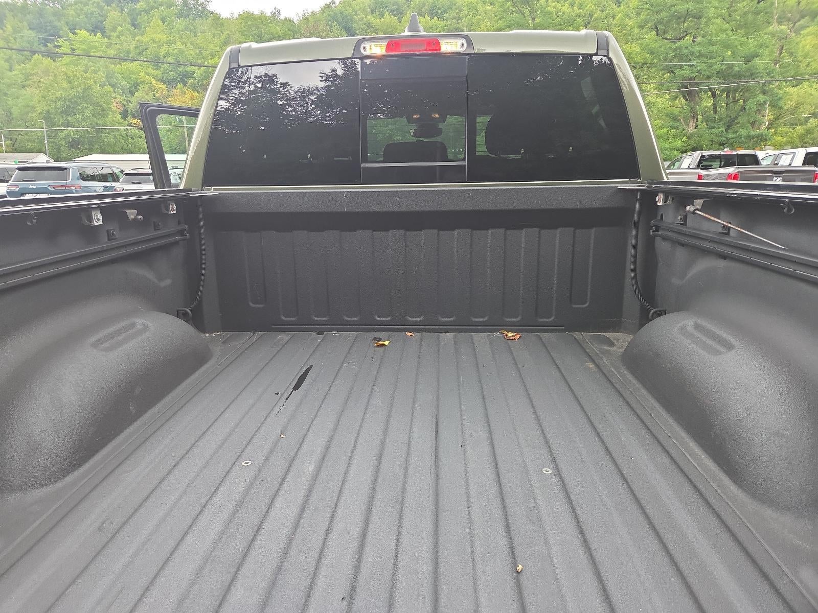 2020 RAM 1500 Big Horn 4x4 Crew Cab 5'7" Box