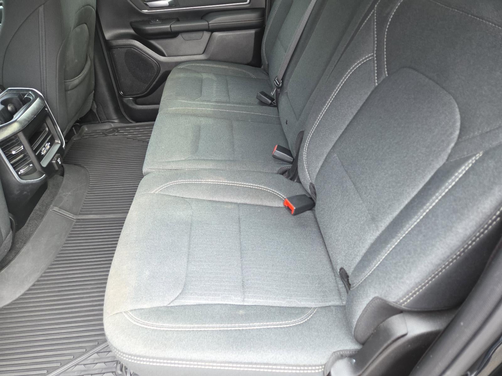 2020 RAM 1500 Big Horn 4x4 Crew Cab 5'7" Box
