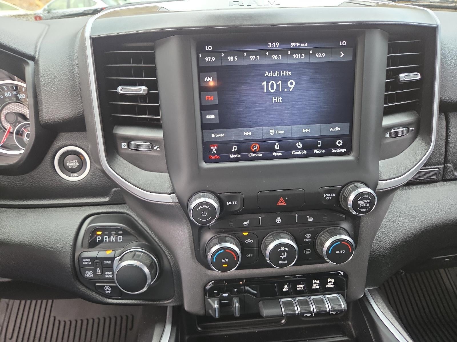 2020 RAM 1500 Big Horn 4x4 Crew Cab 5'7" Box