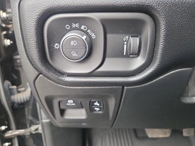 2020 RAM 1500 Big Horn 4x4 Crew Cab 5'7" Box