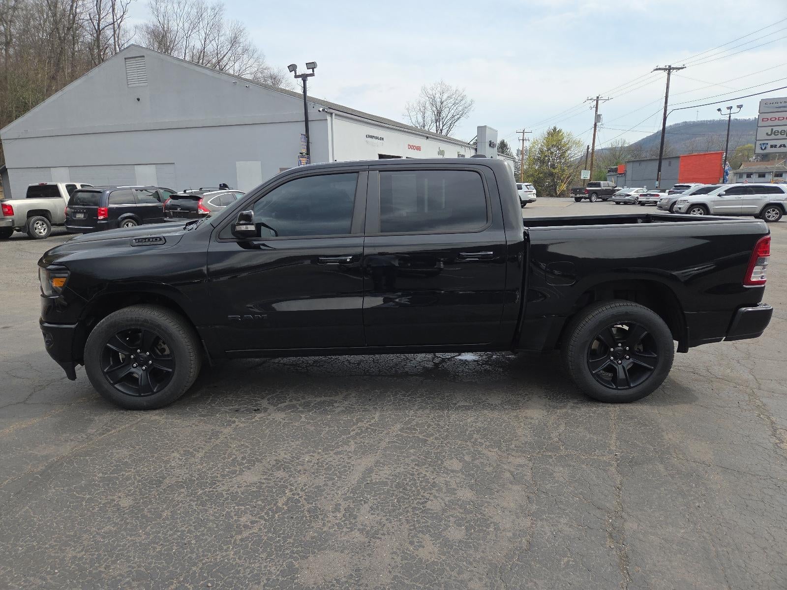 2020 RAM 1500 Big Horn 4x4 Crew Cab 5'7" Box