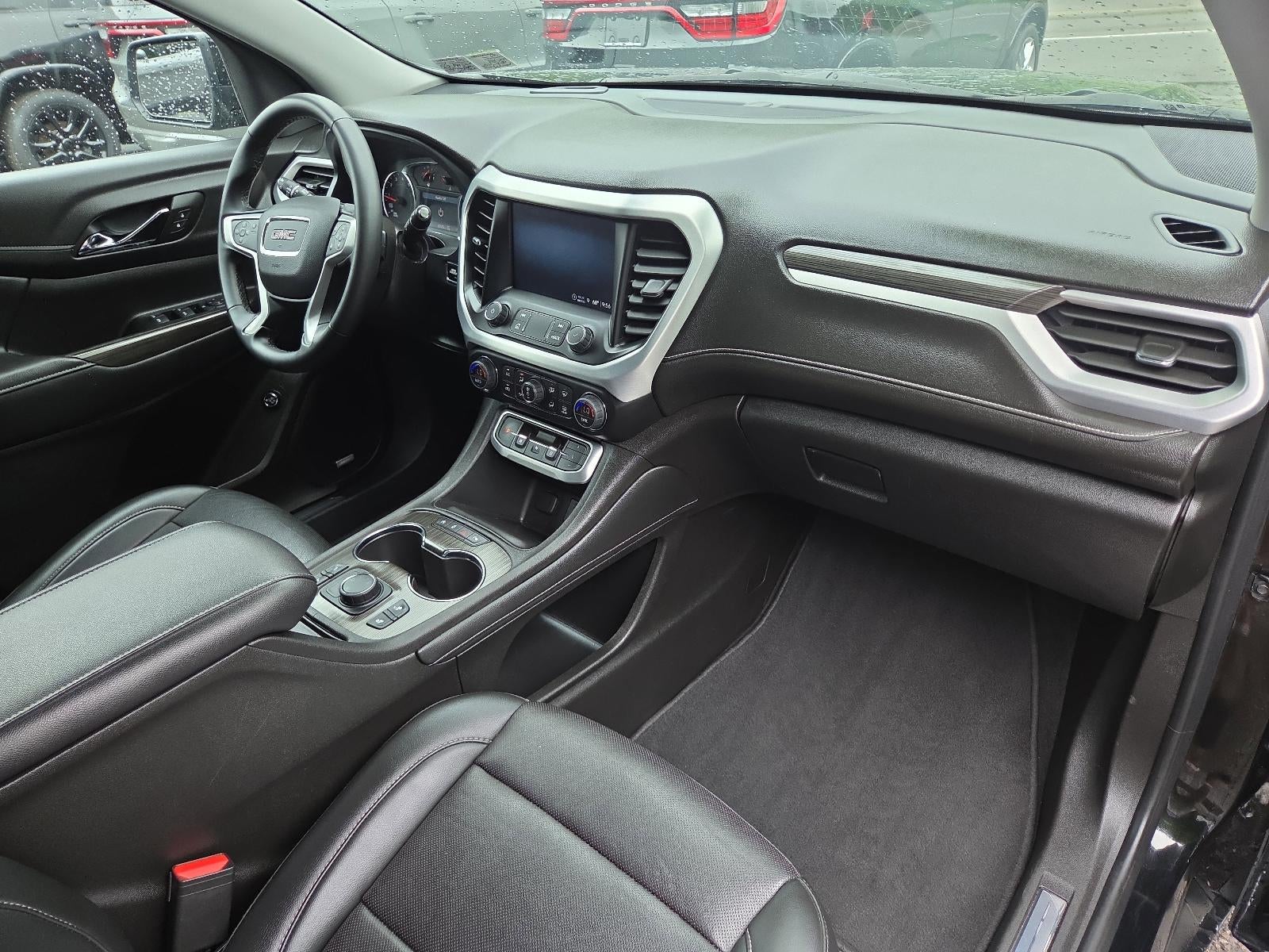 2023 GMC Acadia AWD SLT