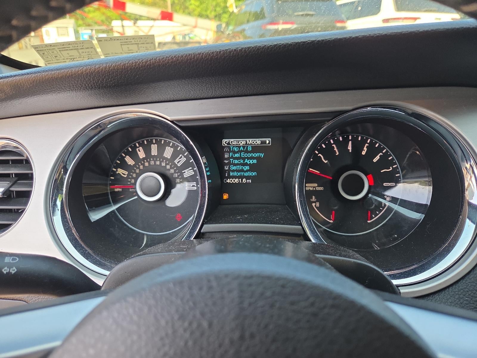 2014 Ford Mustang 2dr Cpe V6