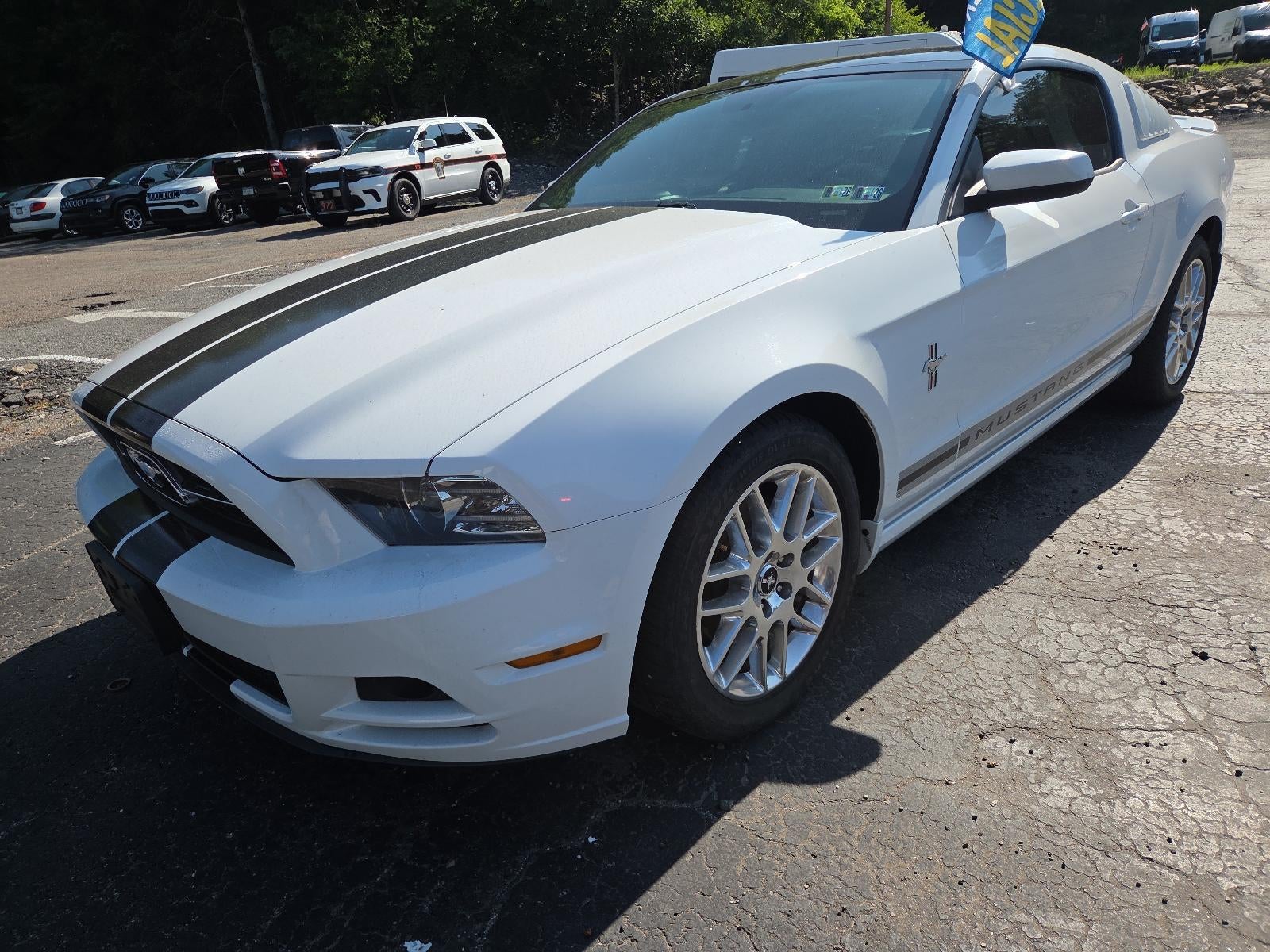 2014 Ford Mustang 2dr Cpe V6