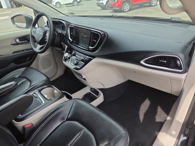 2023 Chrysler Pacifica Touring L FWD