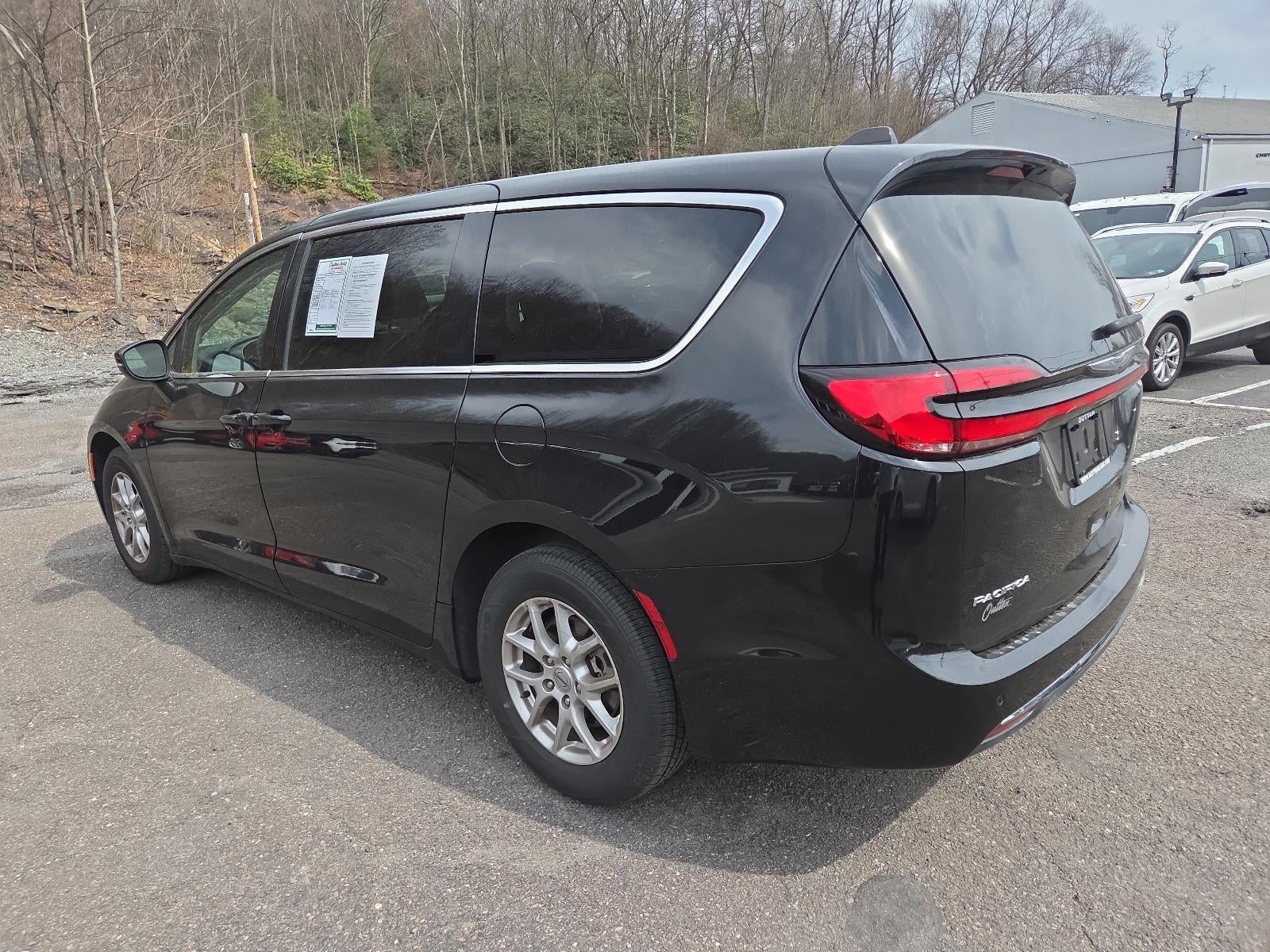 2023 Chrysler Pacifica Touring L FWD