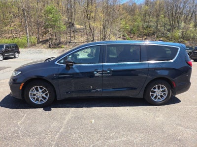 2025 Chrysler Pacifica Select FWD
