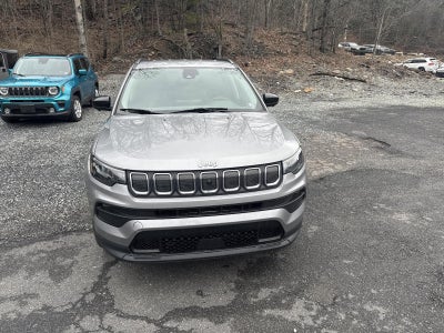 2022 Jeep Compass Latitude Lux