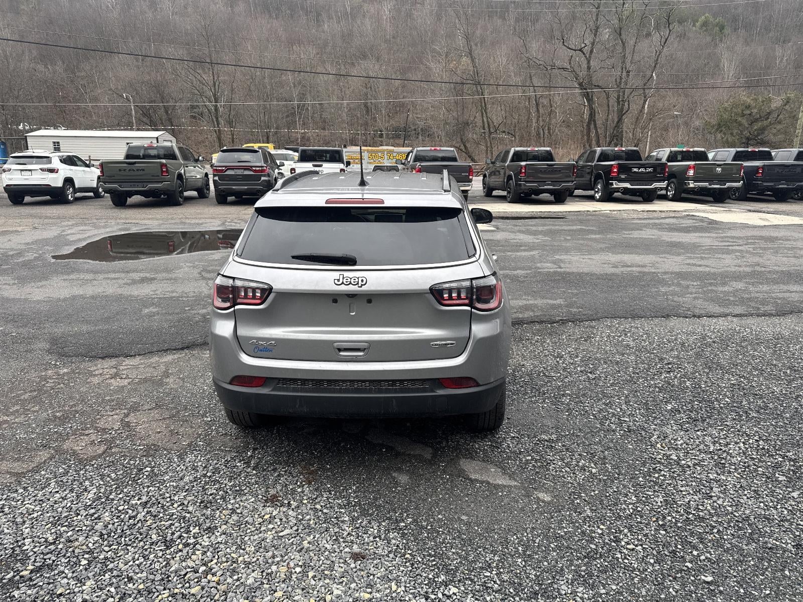 2022 Jeep Compass Latitude Lux