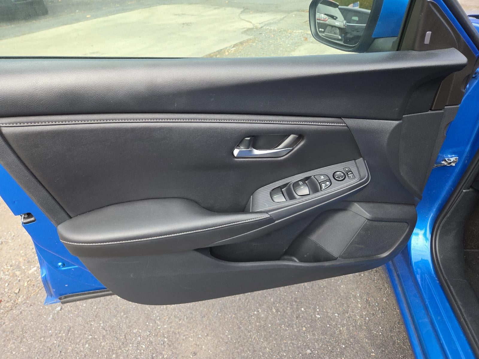 2023 Nissan Sentra SV CVT