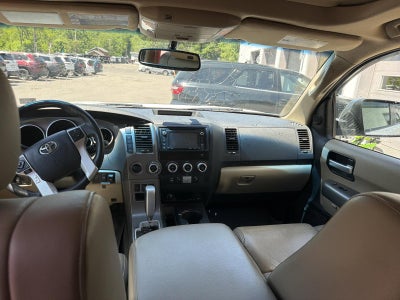 2016 Toyota Sequoia 4WD 5.7L Limited (SE)