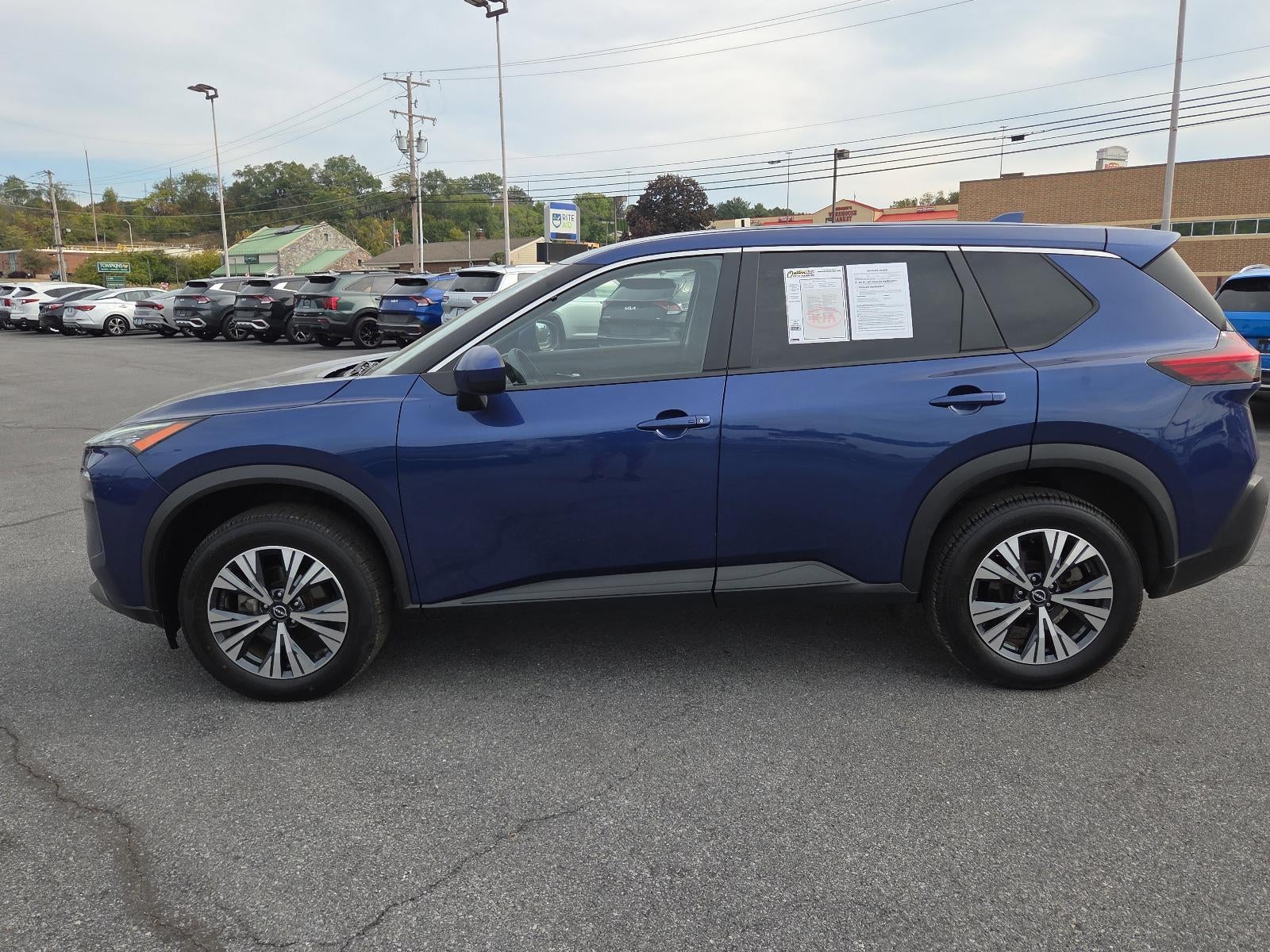 2023 Nissan Rogue AWD SV