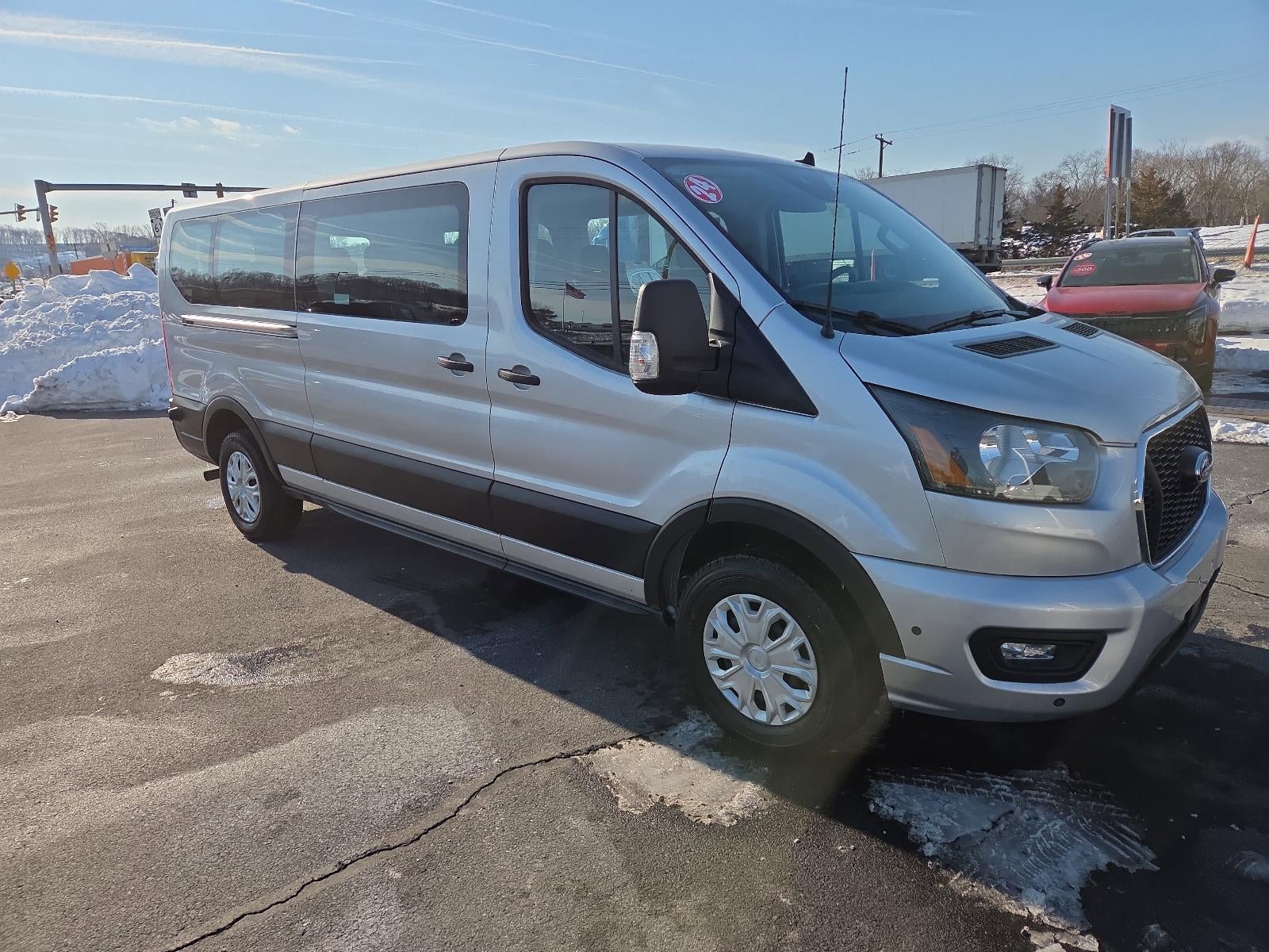 2024 Ford Transit Passenger Wagon T-350 148" Low Roof XLT RWD