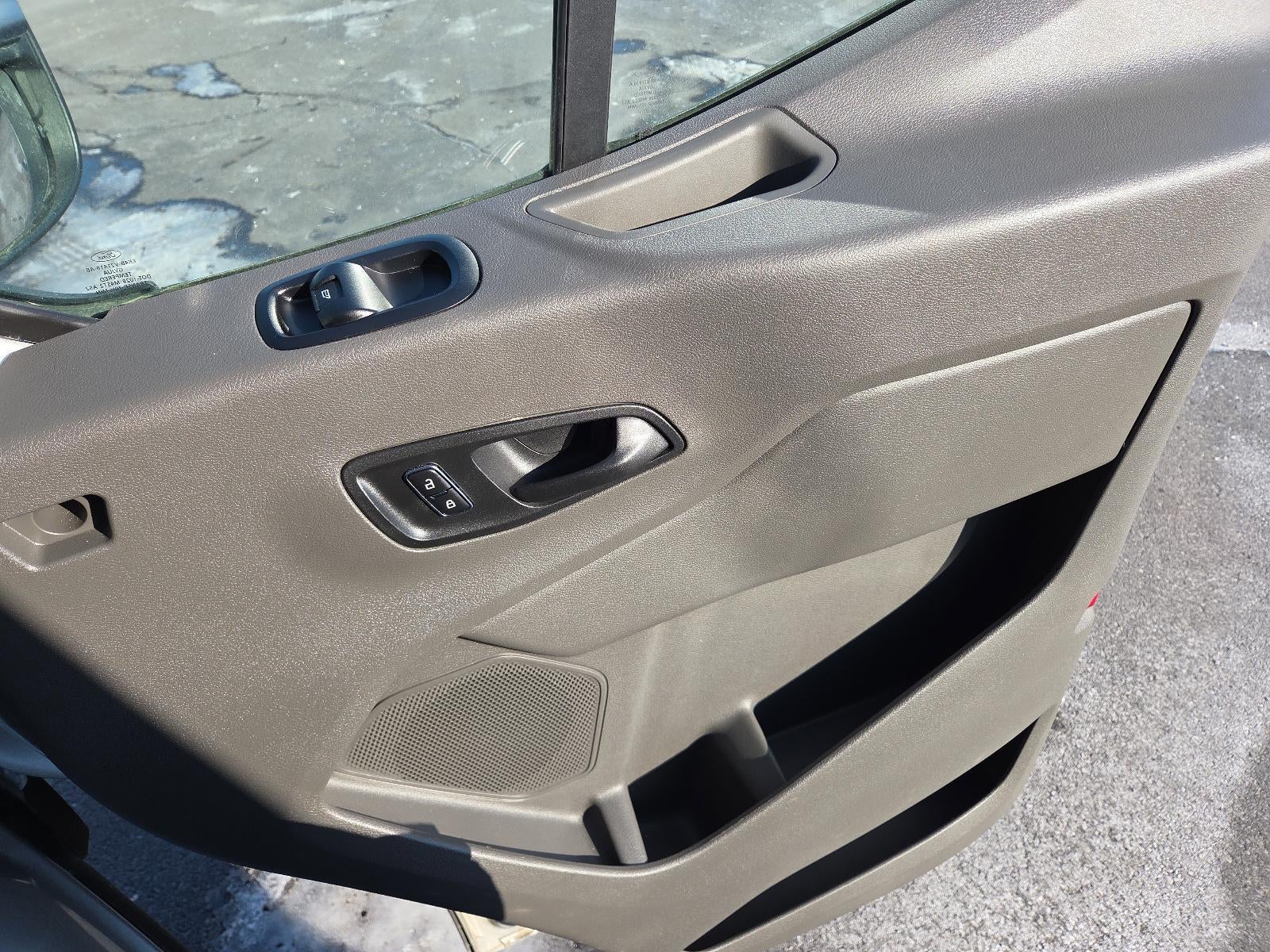 2024 Ford Transit Passenger Wagon T-350 148" Low Roof XLT RWD