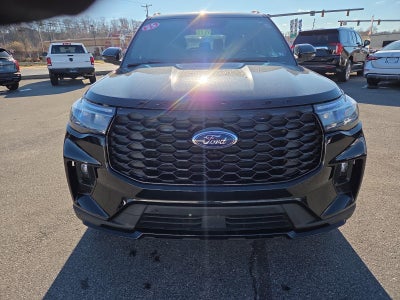 2025 Ford Explorer ST-Line 4WD