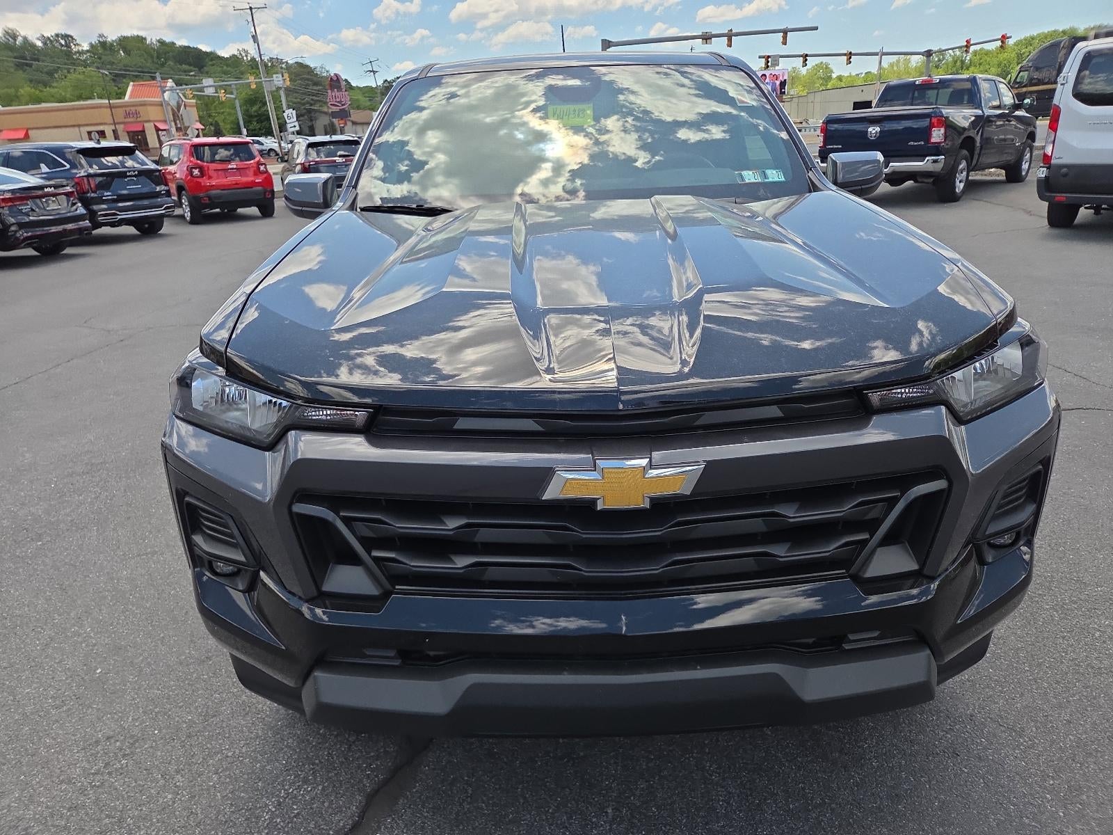 2023 Chevrolet Colorado Crew Cab Short Box 4-Wheel Drive LT