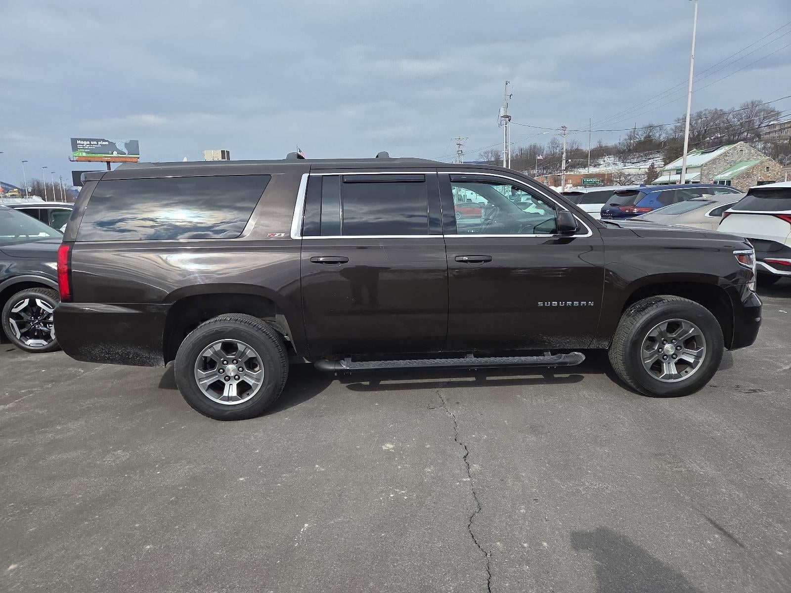 2018 Chevrolet Suburban 4WD 1500 LT