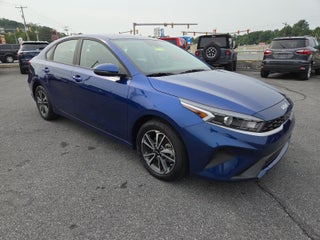 2024 Kia Forte LXS IVT