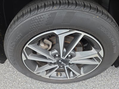 2023 Kia Forte LXS IVT