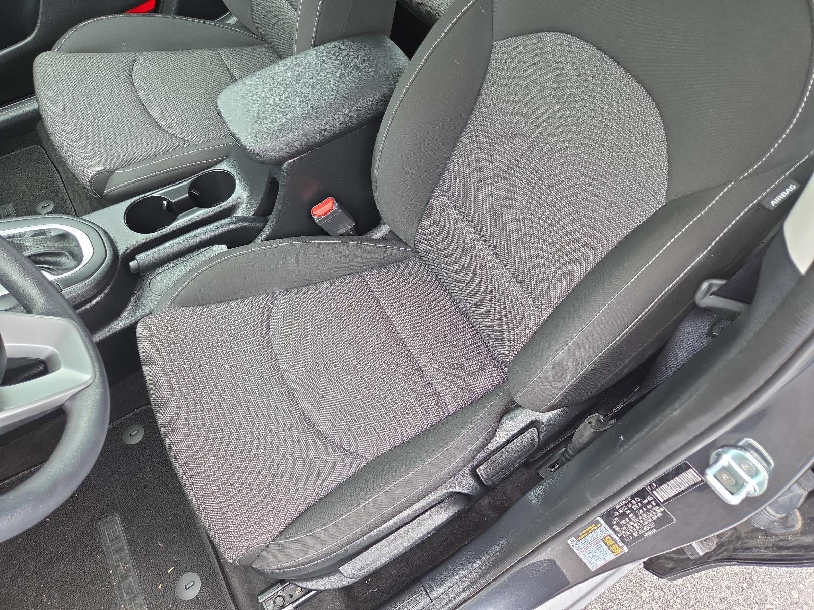 2023 Kia Forte LXS IVT