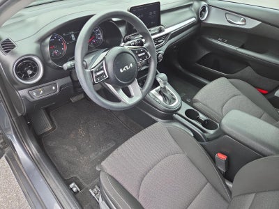 2023 Kia Forte LXS IVT