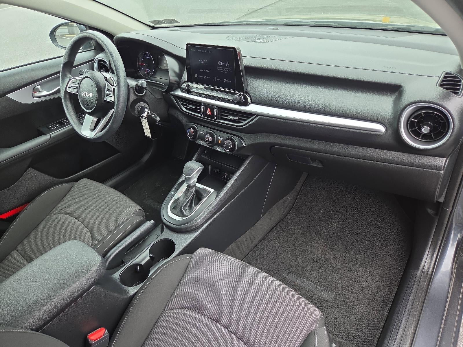 2023 Kia Forte LXS IVT