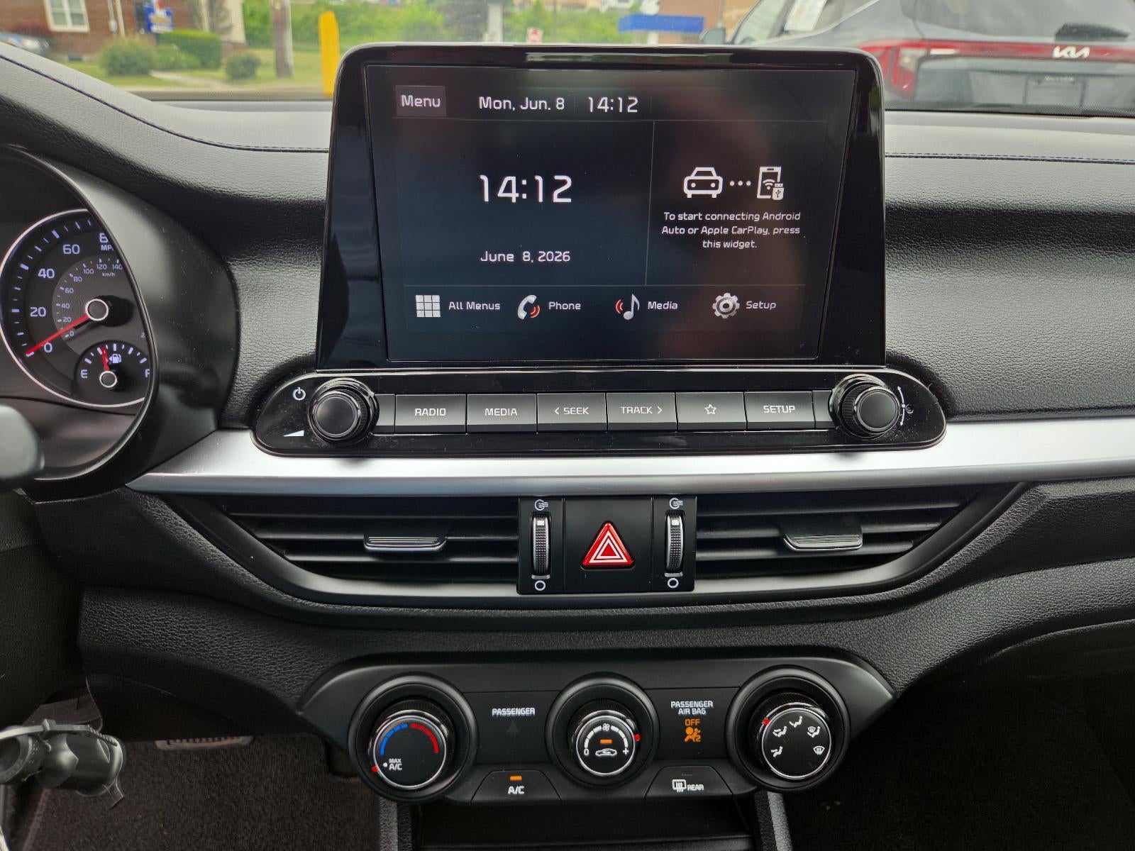 2023 Kia Forte LXS IVT