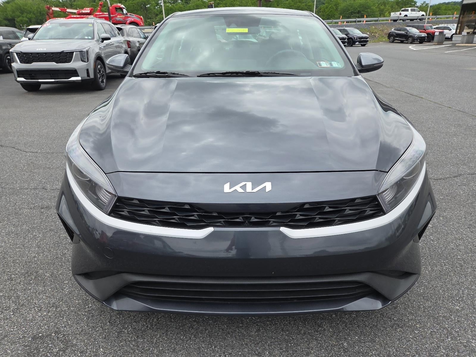 2023 Kia Forte LXS IVT