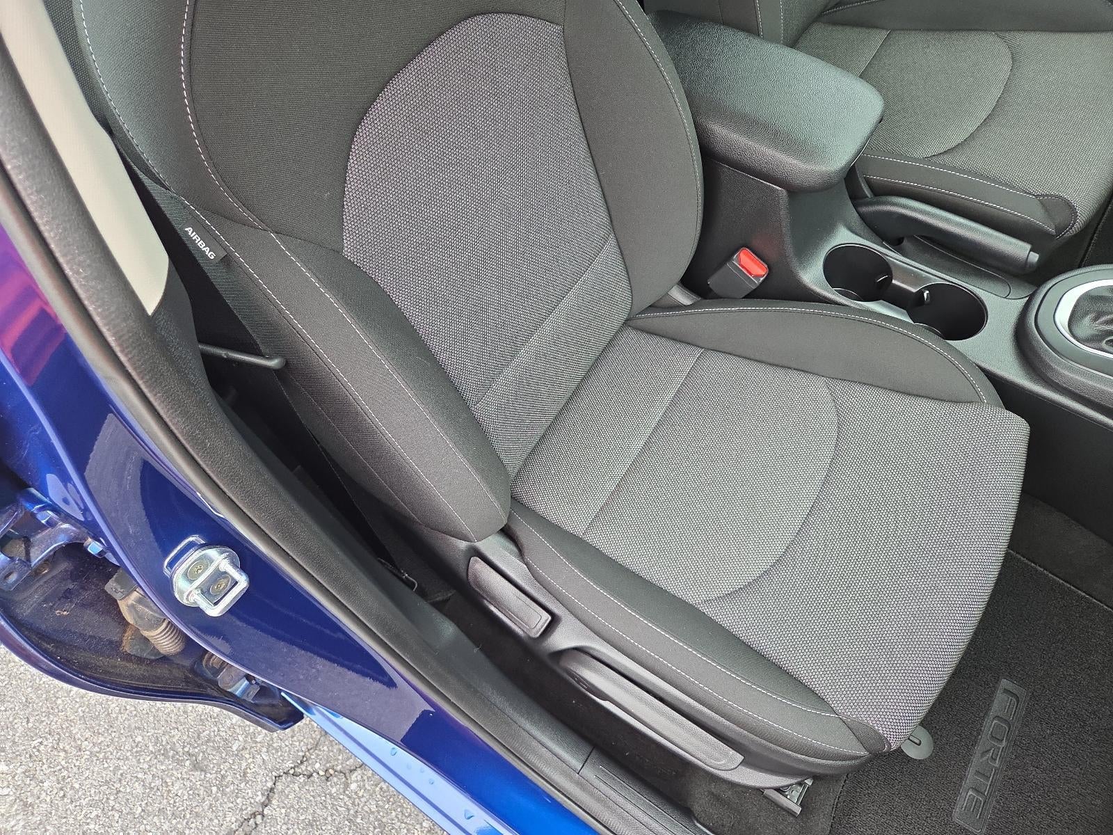 2022 Kia Forte FE IVT