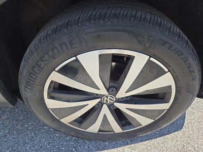 2023 Volkswagen Taos SE 4MOTION *Ltd Avail*