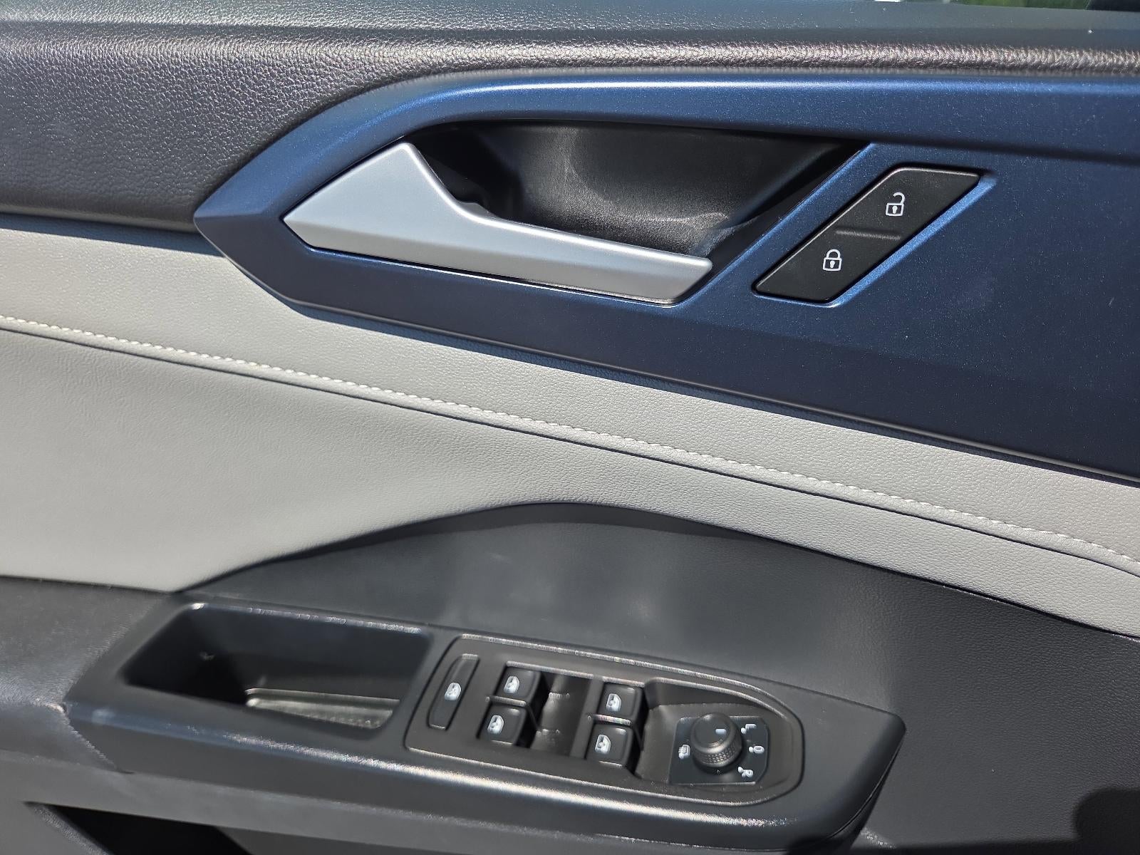 2023 Volkswagen Taos SE 4MOTION *Ltd Avail*