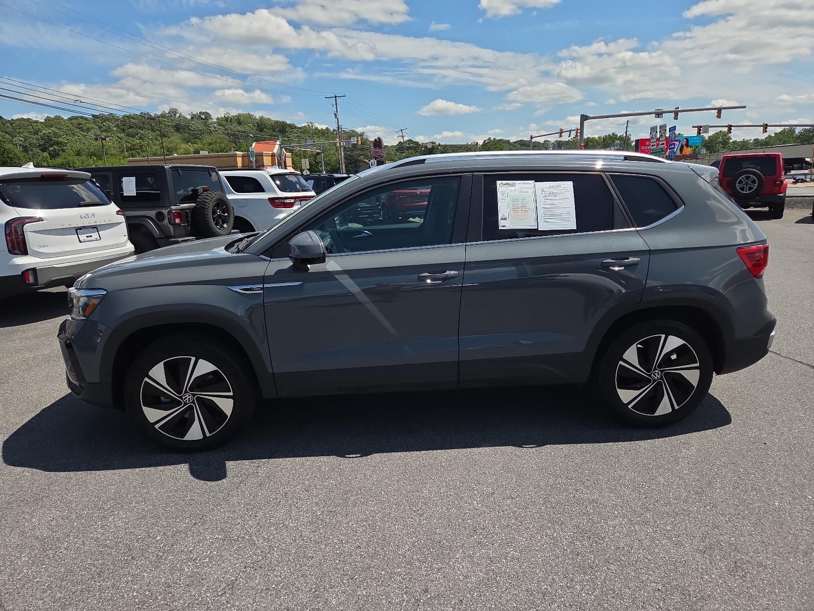 2023 Volkswagen Taos SE 4MOTION