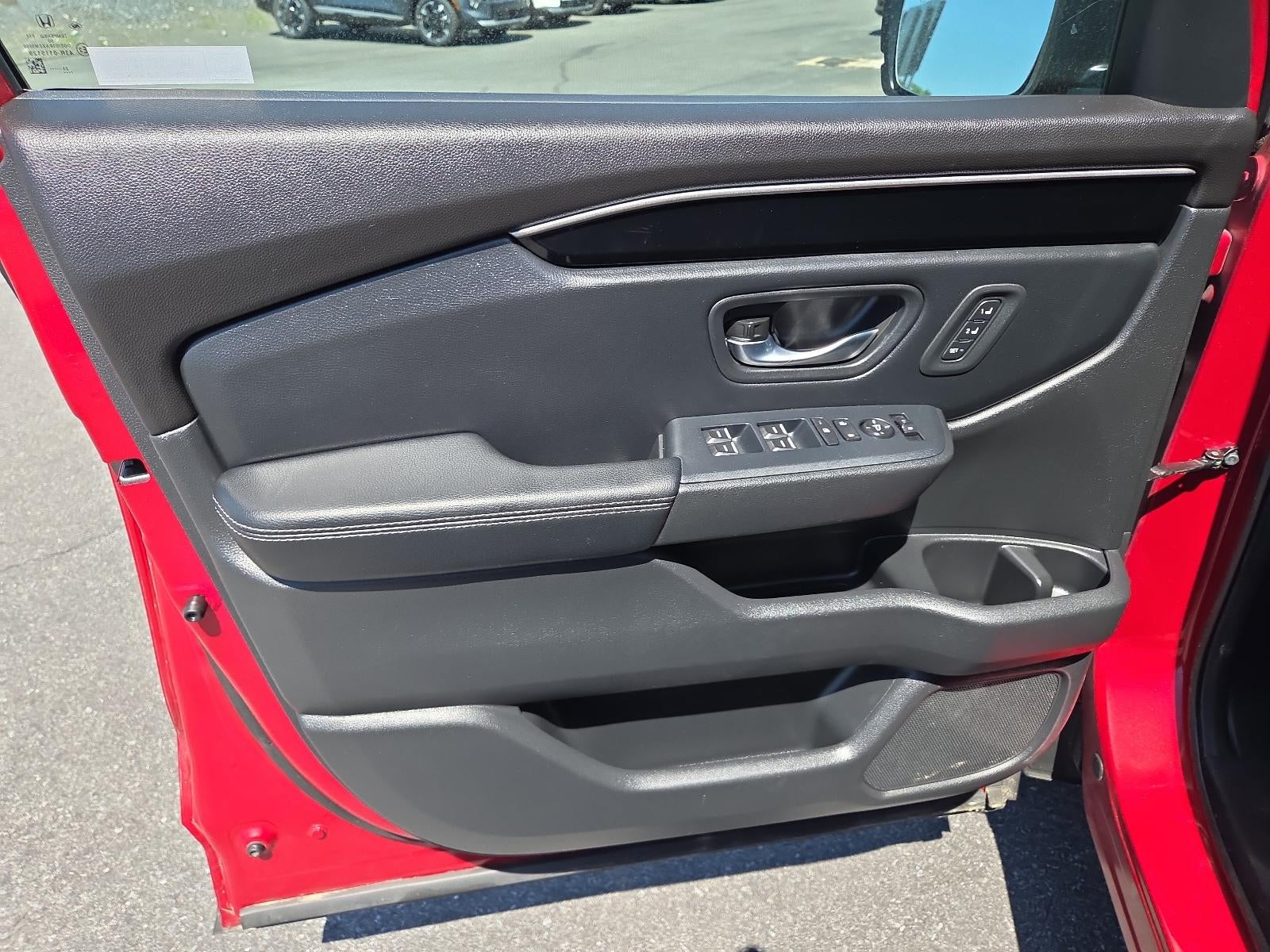 2023 Honda Pilot EX-L 8 Passenger AWD