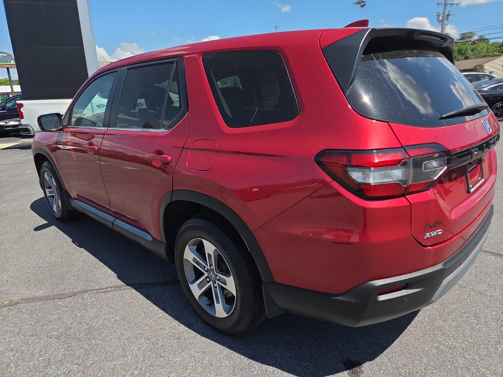 2023 Honda Pilot EX-L 8 Passenger AWD
