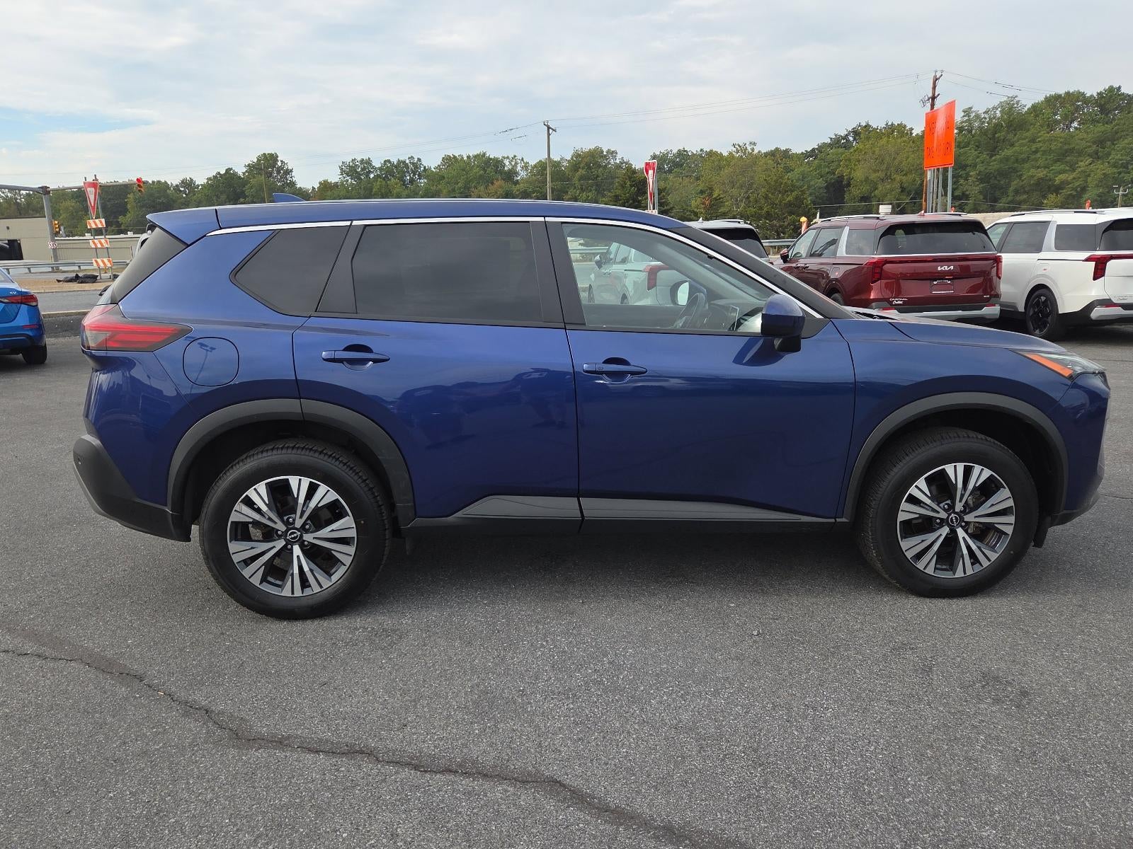 2023 Nissan Rogue AWD SV