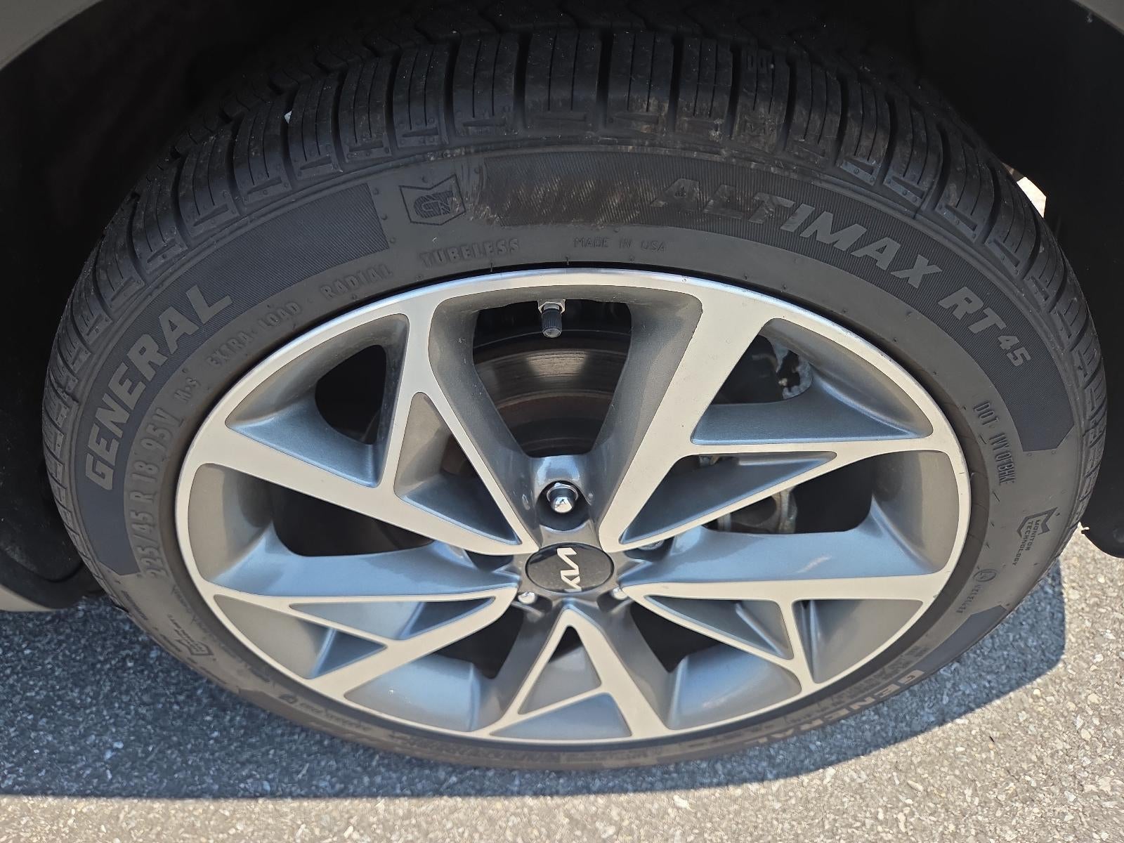 2022 Kia Niro Touring SE FWD