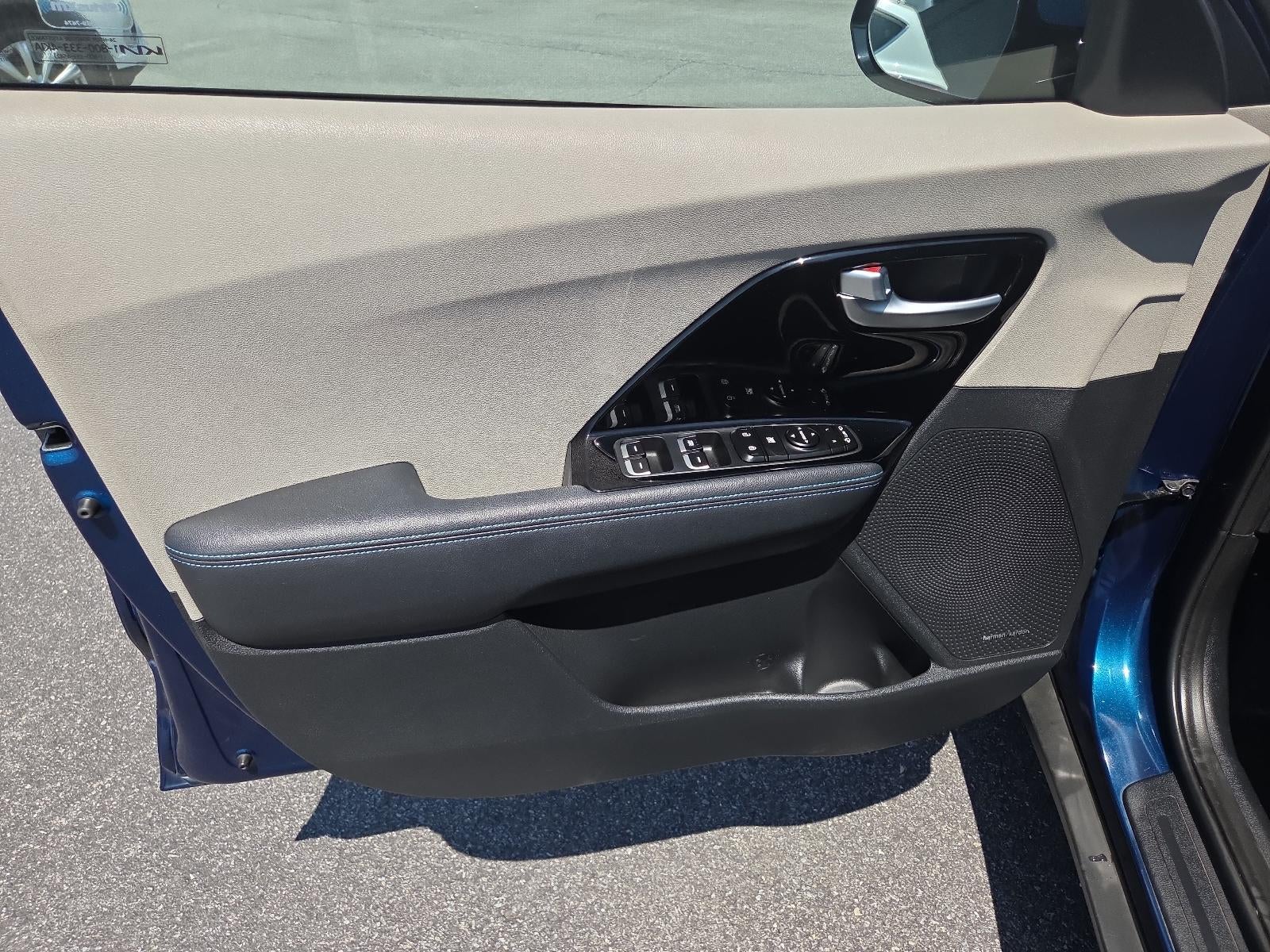 2022 Kia Niro Touring SE FWD