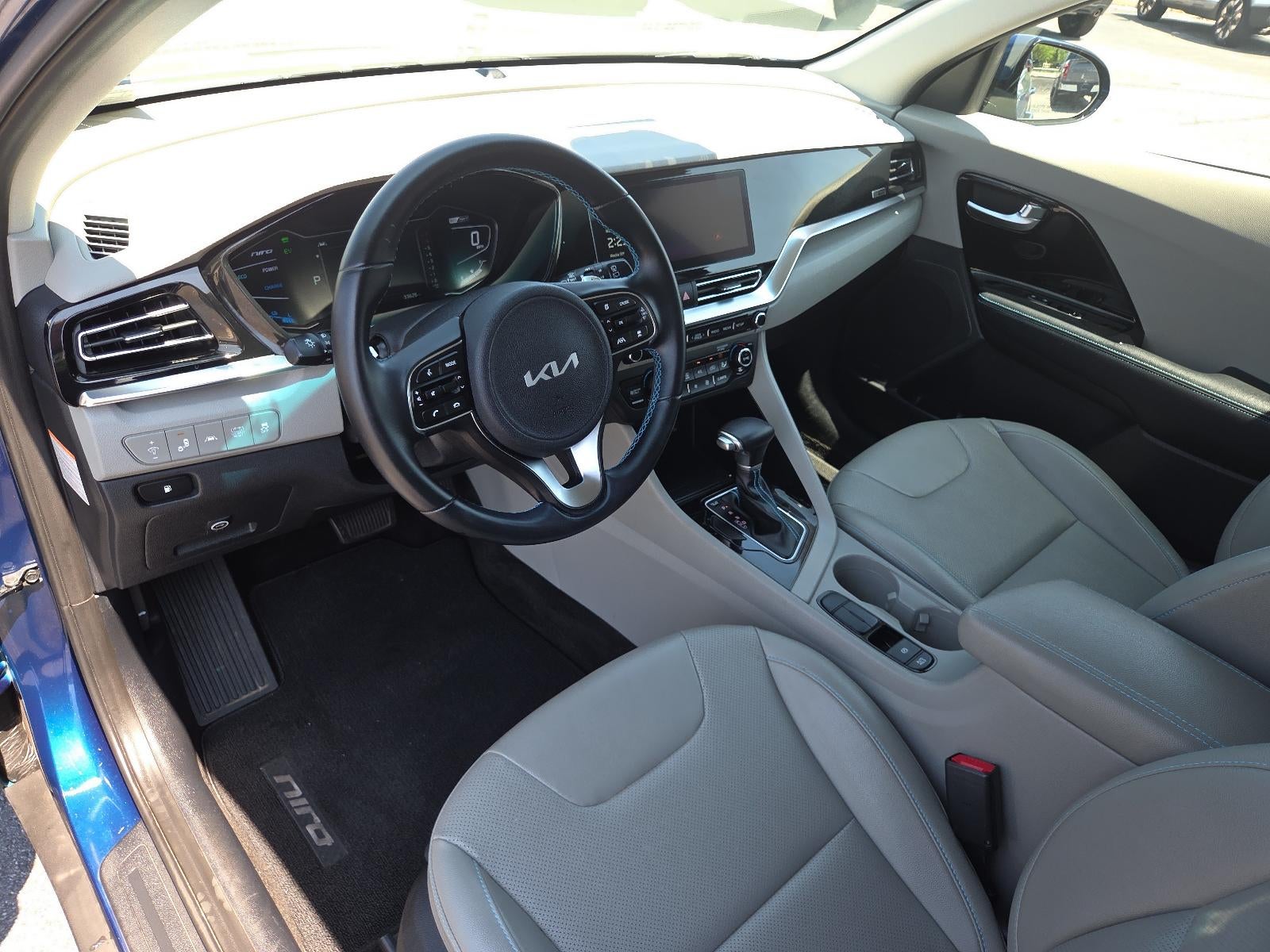 2022 Kia Niro Touring SE FWD