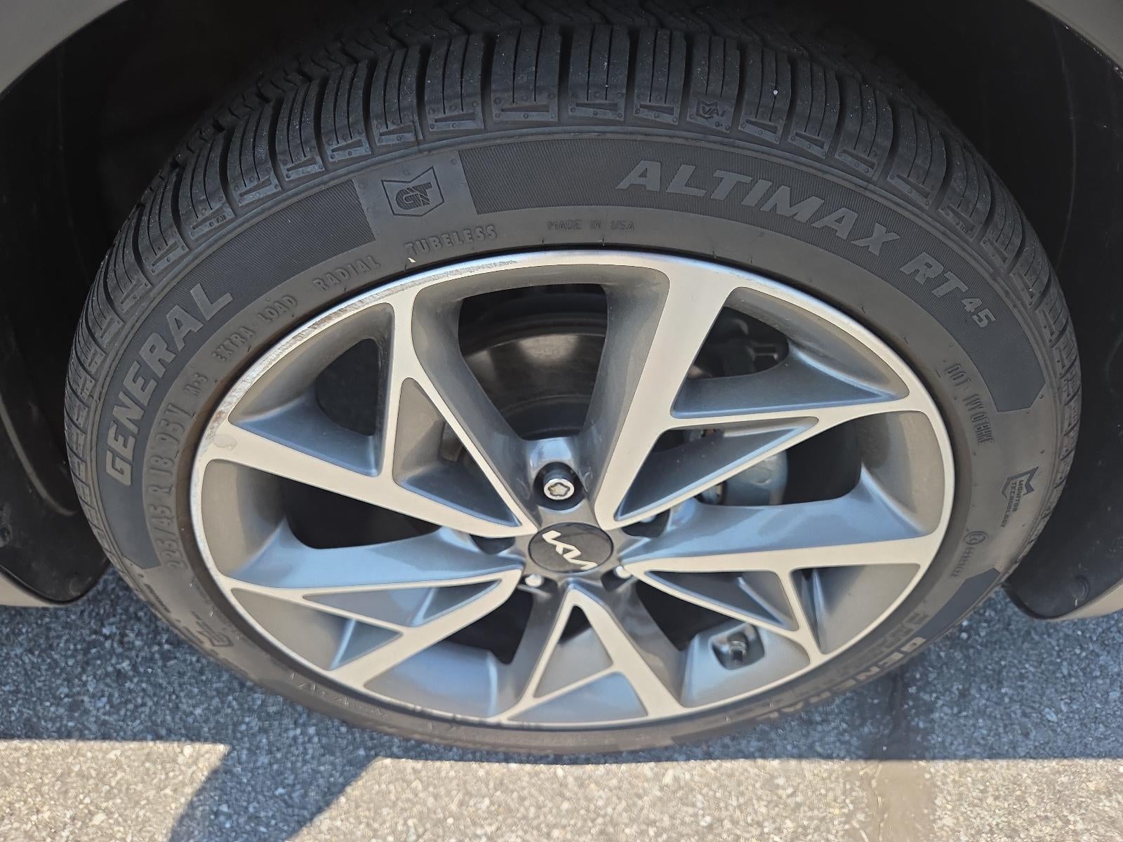 2022 Kia Niro Touring SE FWD