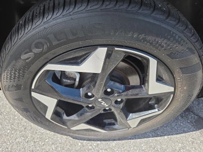 2024 Kia Seltos EX IVT AWD