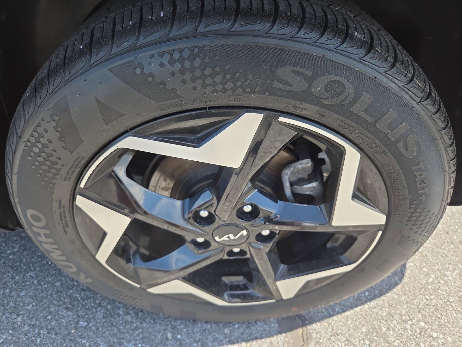 2024 Kia Seltos EX IVT AWD
