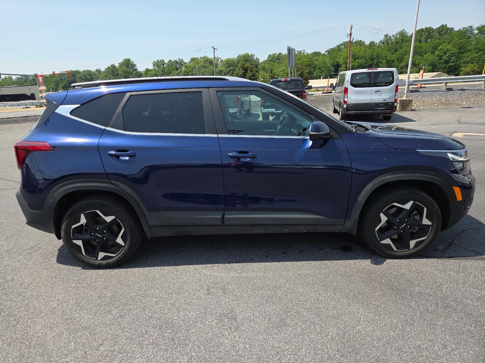 2024 Kia Seltos EX IVT AWD