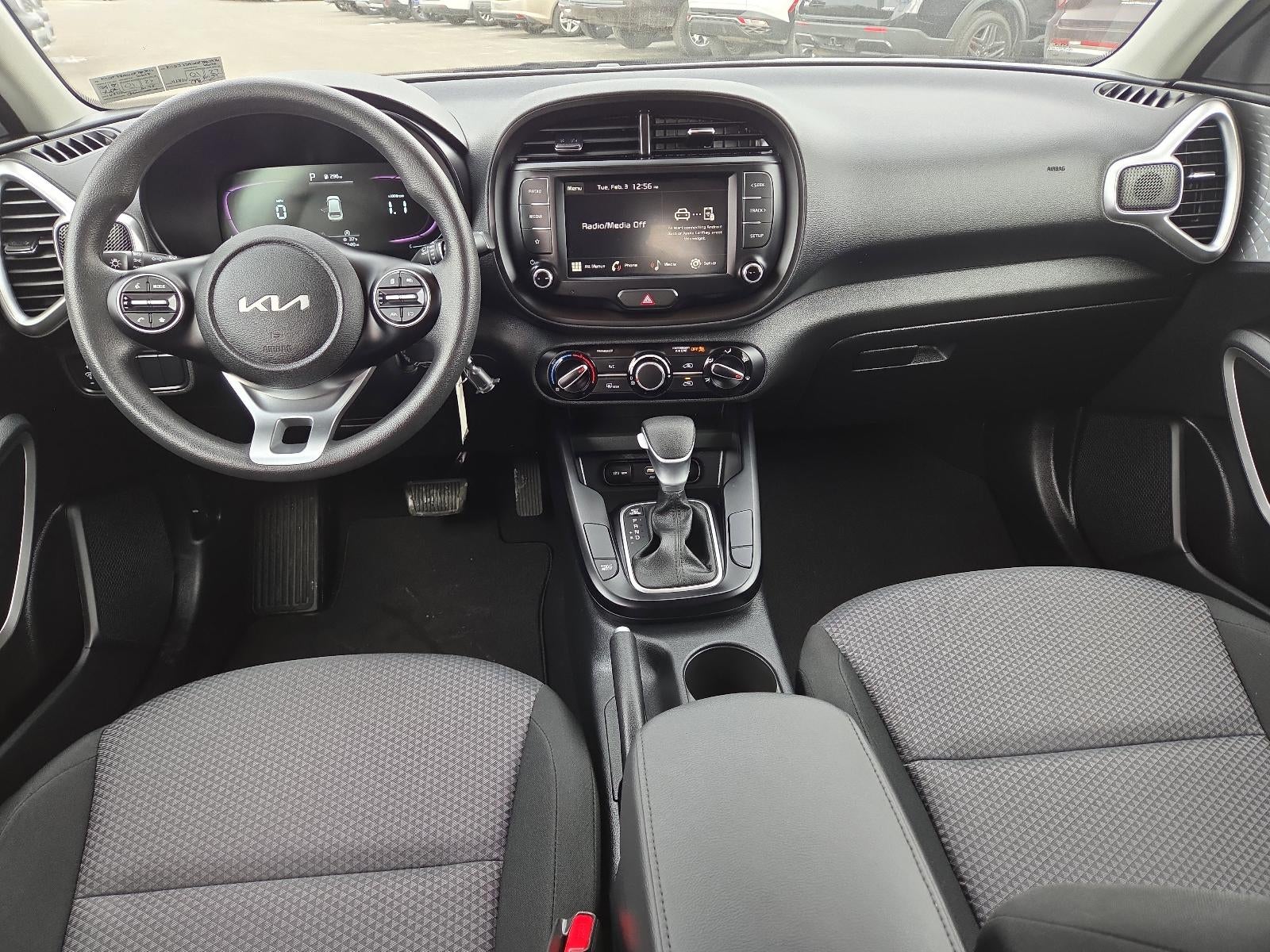 2023 Kia Soul LX IVT